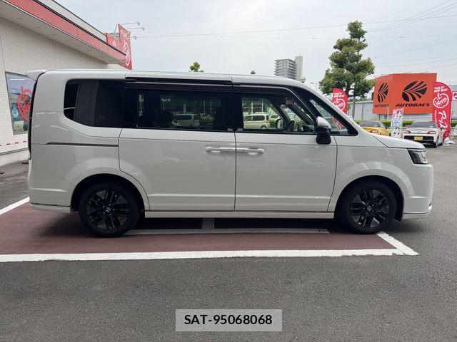 Honda STEP WGN 2024-02 7458096-3
