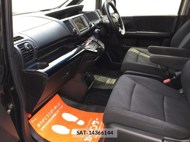 Honda STEP WGN 2012-03 7458110-2