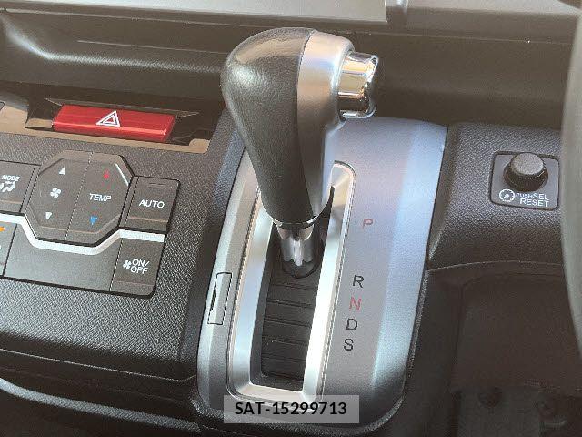 Honda STEP WGN 2012-06 7503047-19