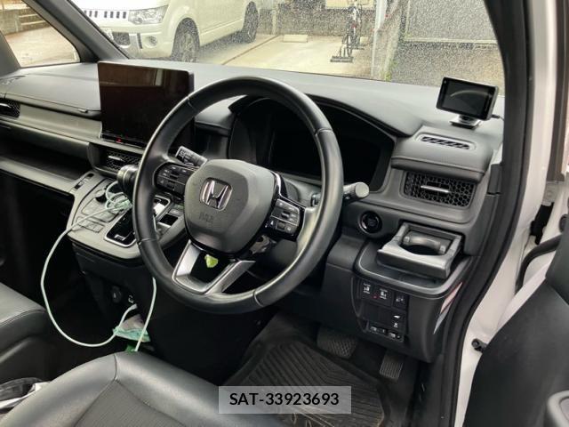 Honda STEP WGN 2022-08 7503031-14