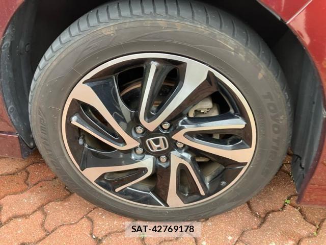 Honda STEP WGN 2018-06 7562916-2