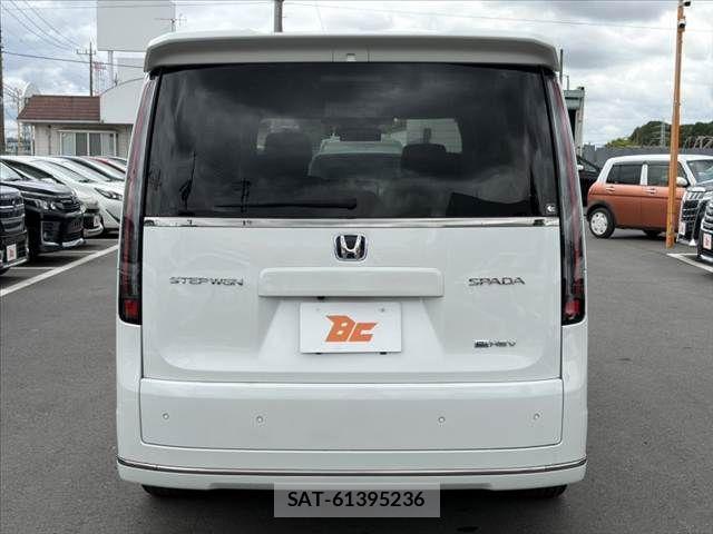Honda STEP WGN 2022-10 7562915-13