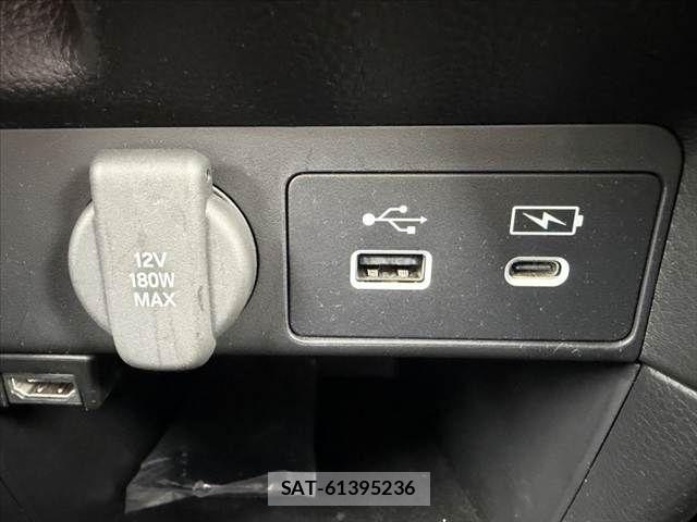 Honda STEP WGN 2022-10 7562915-29
