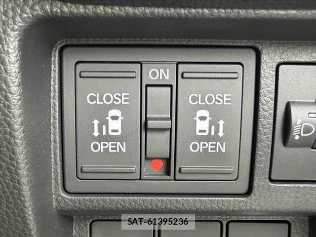 Honda STEP WGN 2022-10 7562915-4