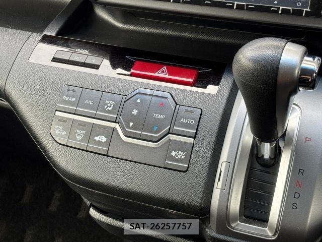 Honda STEP WGN 2013-08 7562921-17