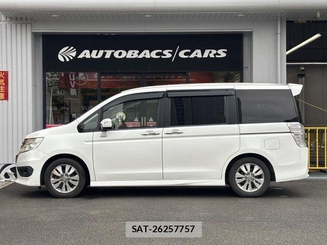 Honda STEP WGN 2013-08 7562921-18