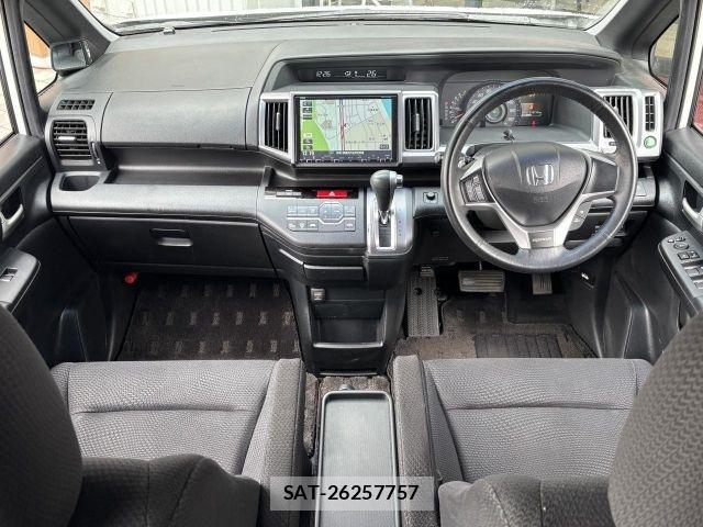 Honda STEP WGN 2013-08 7562921-1