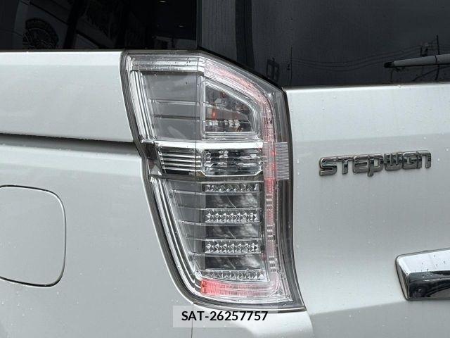 Honda STEP WGN 2013-08 7562921-26