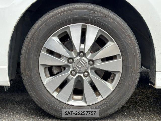 Honda STEP WGN 2013-08 7562921-28
