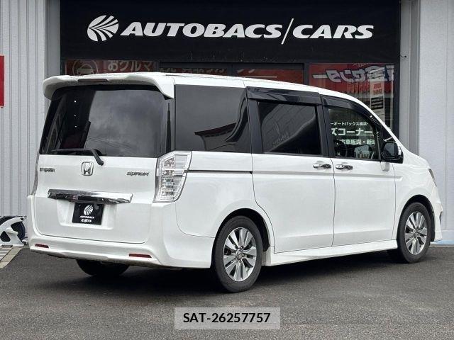 Honda STEP WGN 2013-08 7562921-2