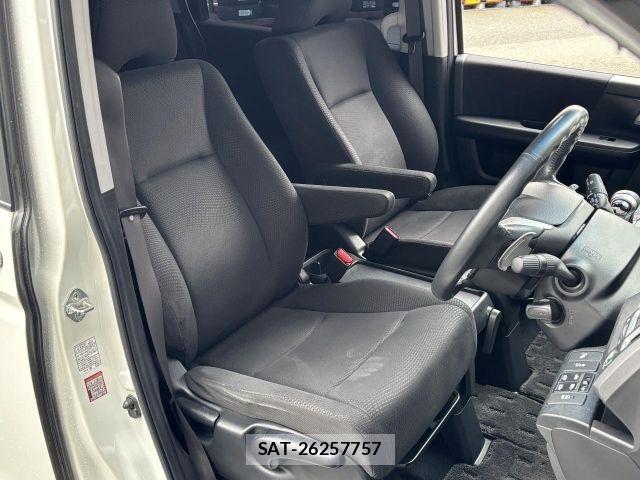 Honda STEP WGN 2013-08 7562921-4
