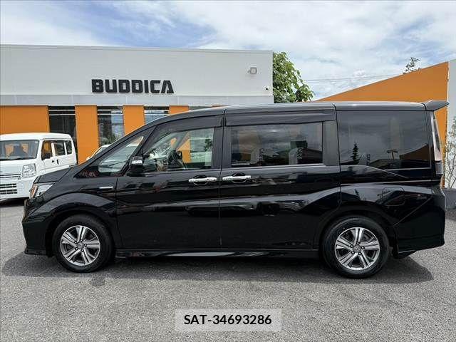 Honda STEP WGN 2018-03 7562918-10