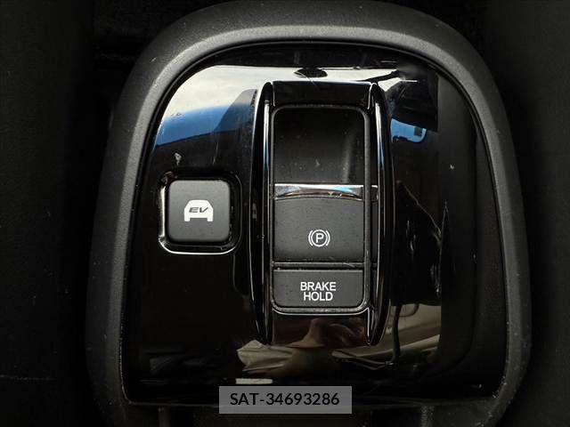 Honda STEP WGN 2018-03 7562918-26
