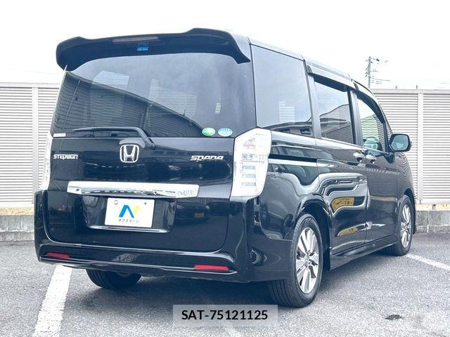 Honda STEP WGN 2012-08 7562920-17