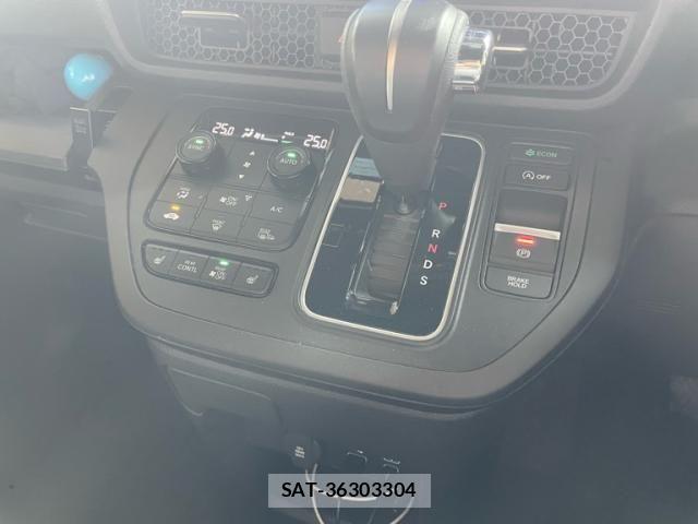 Honda STEP WGN 2023-02 7562907-19