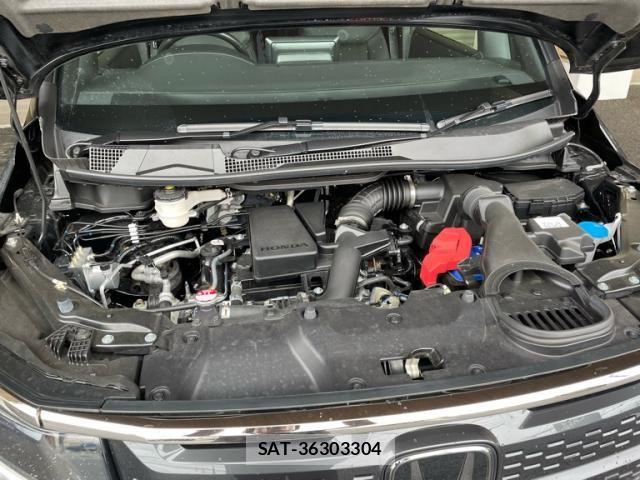 Honda STEP WGN 2023-02 7562907-28