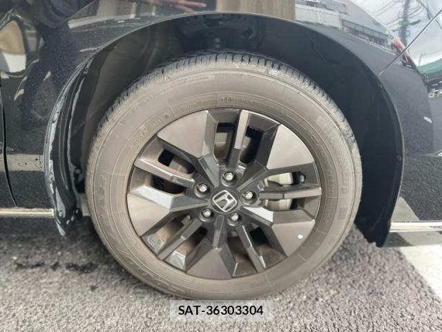 Honda STEP WGN 2023-02 7562907-4