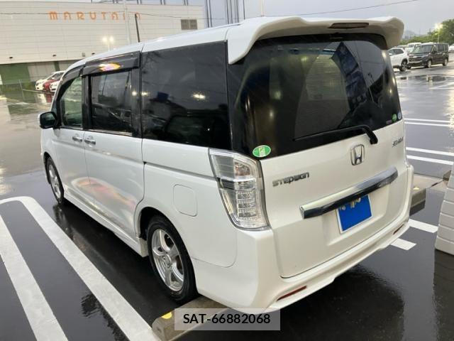 Honda STEP WGN 2013-08 7620402-4