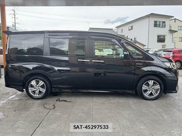 Honda STEP WGN 2018-03 7620374-10