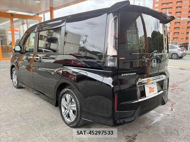 Honda STEP WGN 2018-03 7620374-12