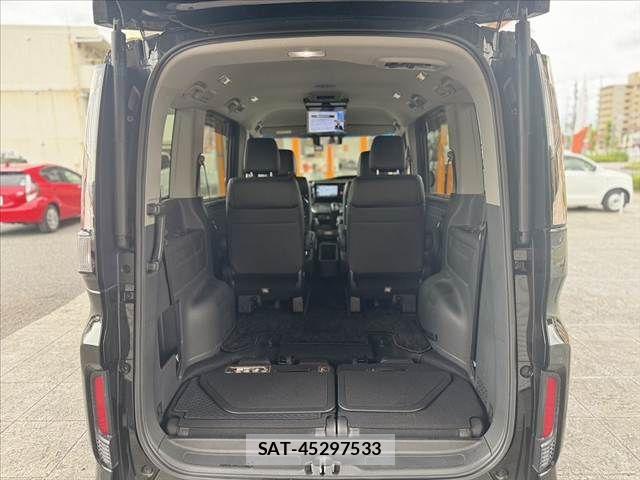 Honda STEP WGN 2018-03 7620374-21