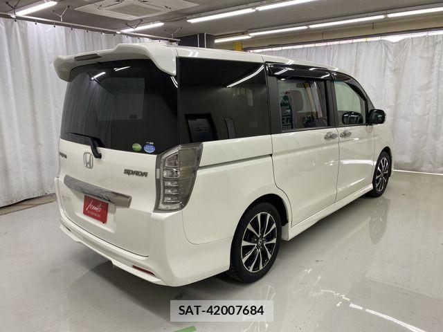 Honda STEP WGN 2013-08 7620411-1