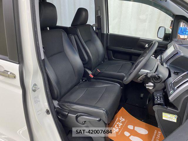 Honda STEP WGN 2013-08 7620411-2