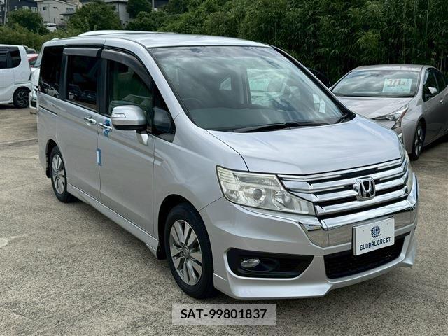 Honda STEP WGN 2014-03 7620381-12