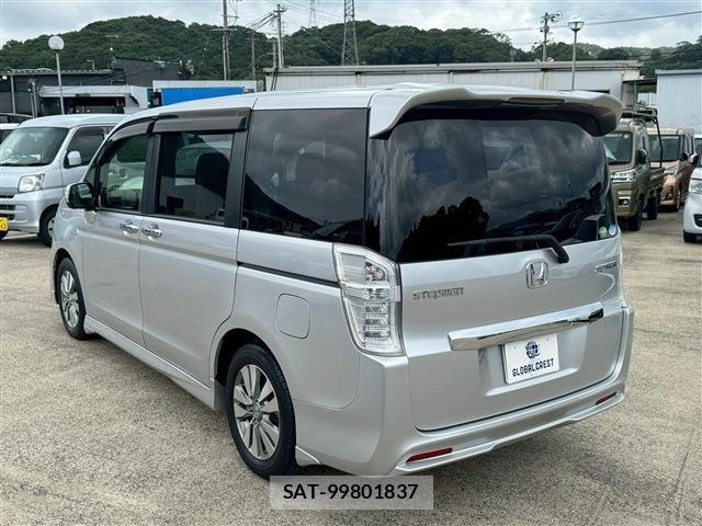 Honda STEP WGN 2014-03 7620381-14