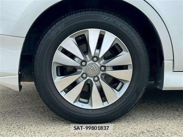 Honda STEP WGN 2014-03 7620381-18