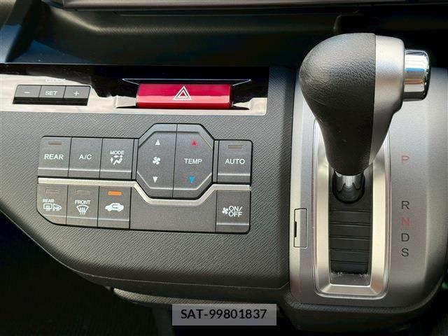 Honda STEP WGN 2014-03 7620381-29