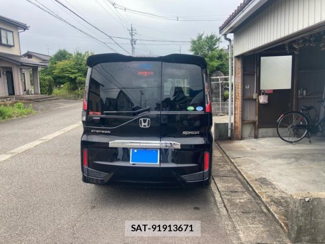 Honda STEP WGN 2015-07 7620378-1