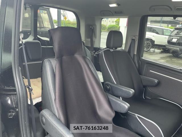 Honda STEP WGN 2015-07 7620359-14