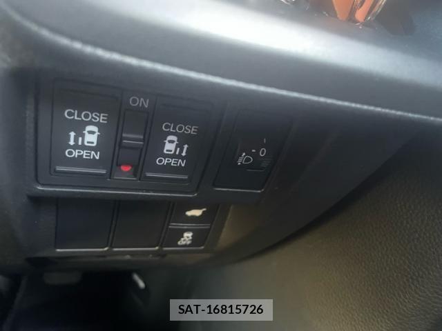 Honda STEP WGN 2022-09 7620355-19