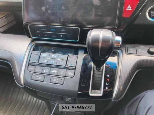 Honda STEP WGN 2021-09 7620357-15