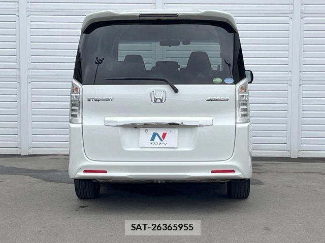Honda STEP WGN 2013-04 7620390-16
