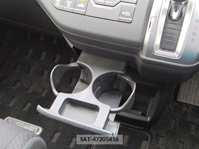 Honda STEP WGN 2014-03 7620379-19