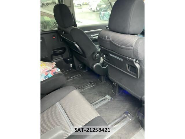Honda STEP WGN 2015-10 7620375-23