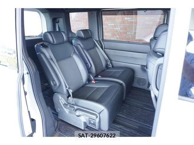 Honda STEP WGN 2024-06 7620358-6