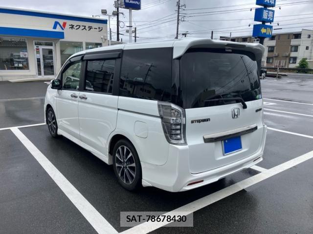 Honda STEP WGN 2012-06 7620408-3