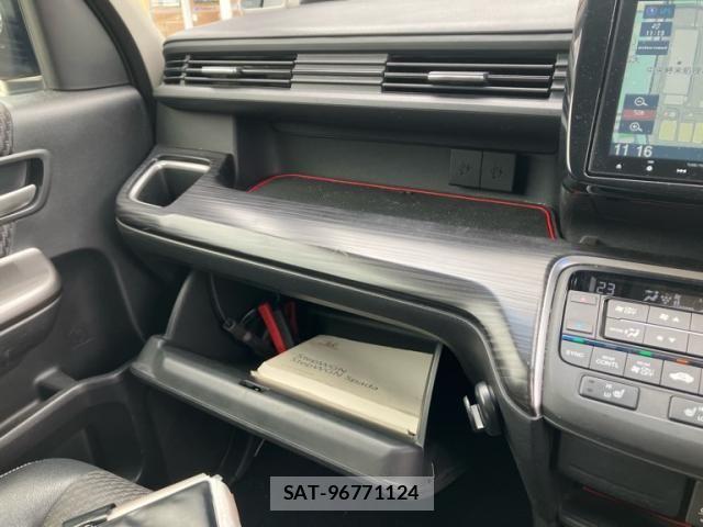 Honda STEP WGN 2015-09 7620373-23
