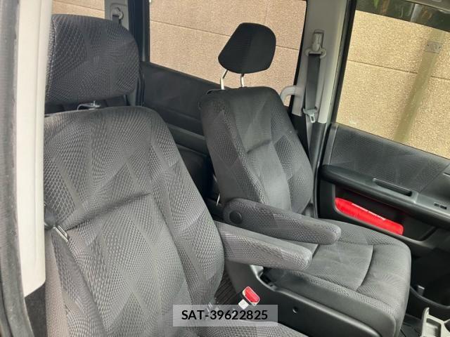 Honda STEP WGN 2011-10 7620407-12