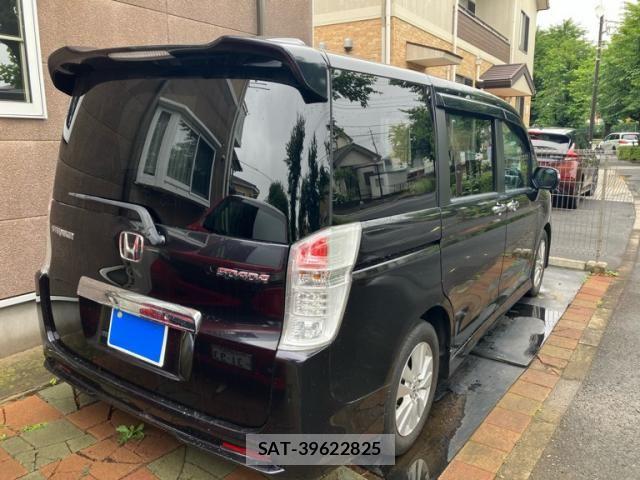 Honda STEP WGN 2011-10 7620407-2