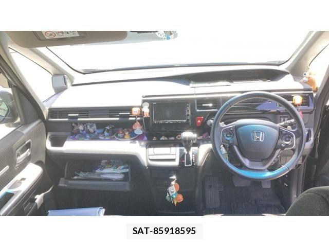 Honda STEP WGN 2021-12 7620356-13