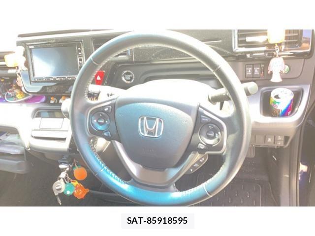 Honda STEP WGN 2021-12 7620356-16