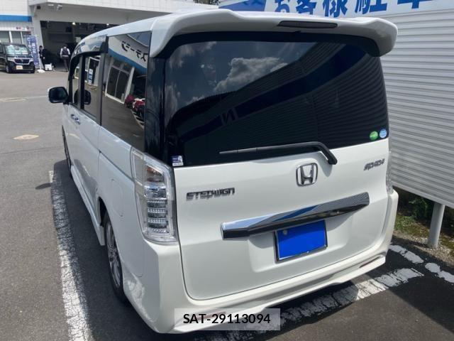 Honda STEP WGN 2013-07 7620409-6