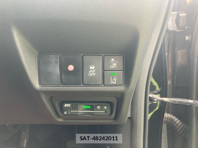 Honda STEP WGN 2017-01 7620366-14