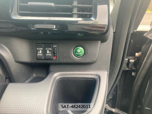 Honda STEP WGN 2017-01 7620366-15