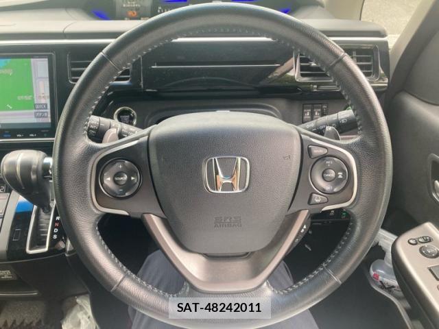 Honda STEP WGN 2017-01 7620366-18