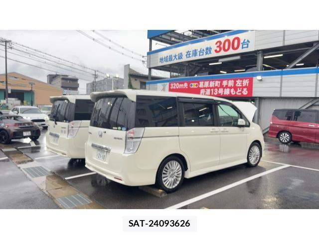 Honda STEP WGN 2010-02 7620396-1